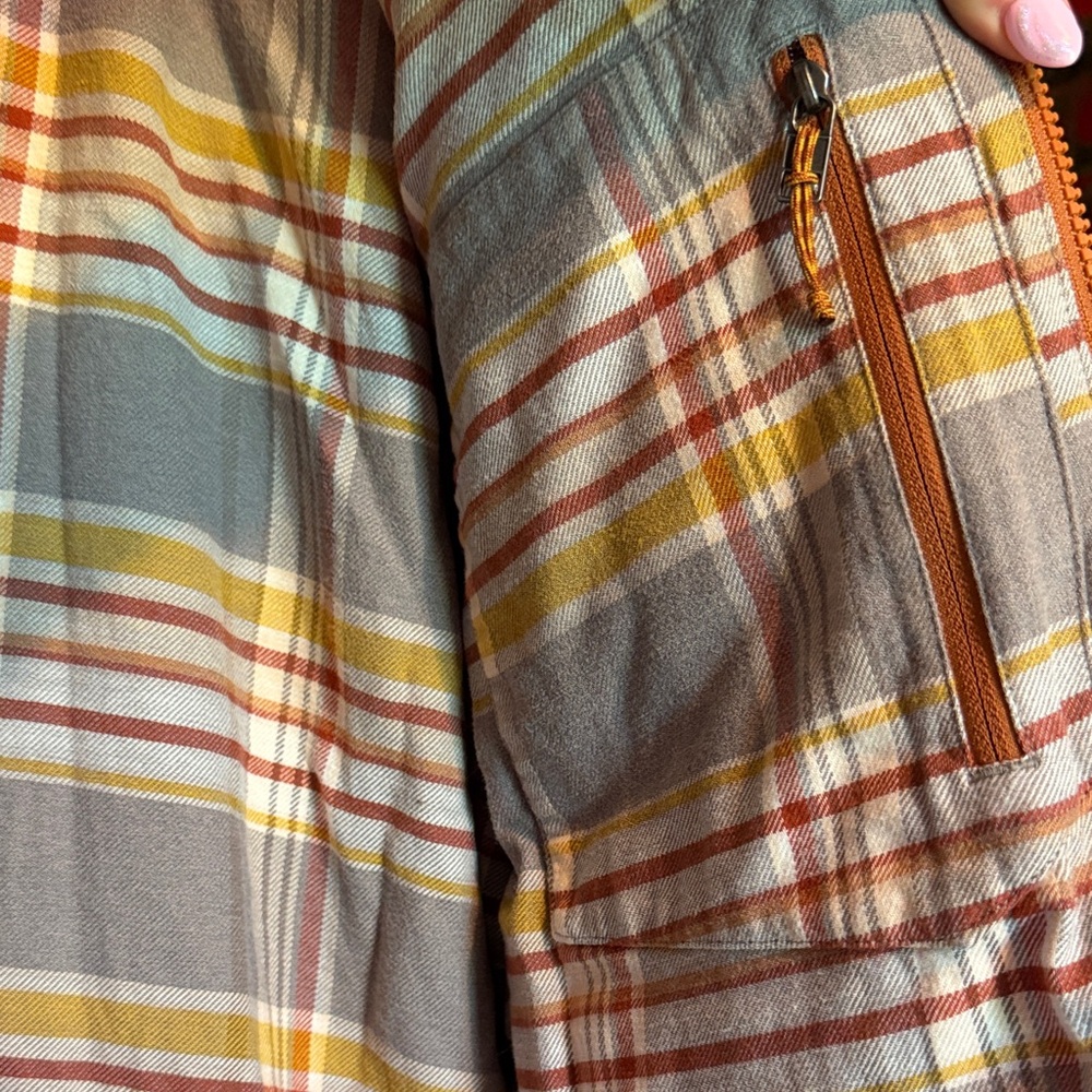 Patagonia Orange Corduroy Quilted Puffer Jacket - Women’s - Picture 3 of 4